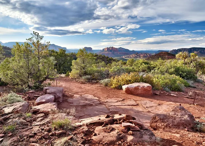 Boutique hotel only: Courtyard By Marriott Sedona